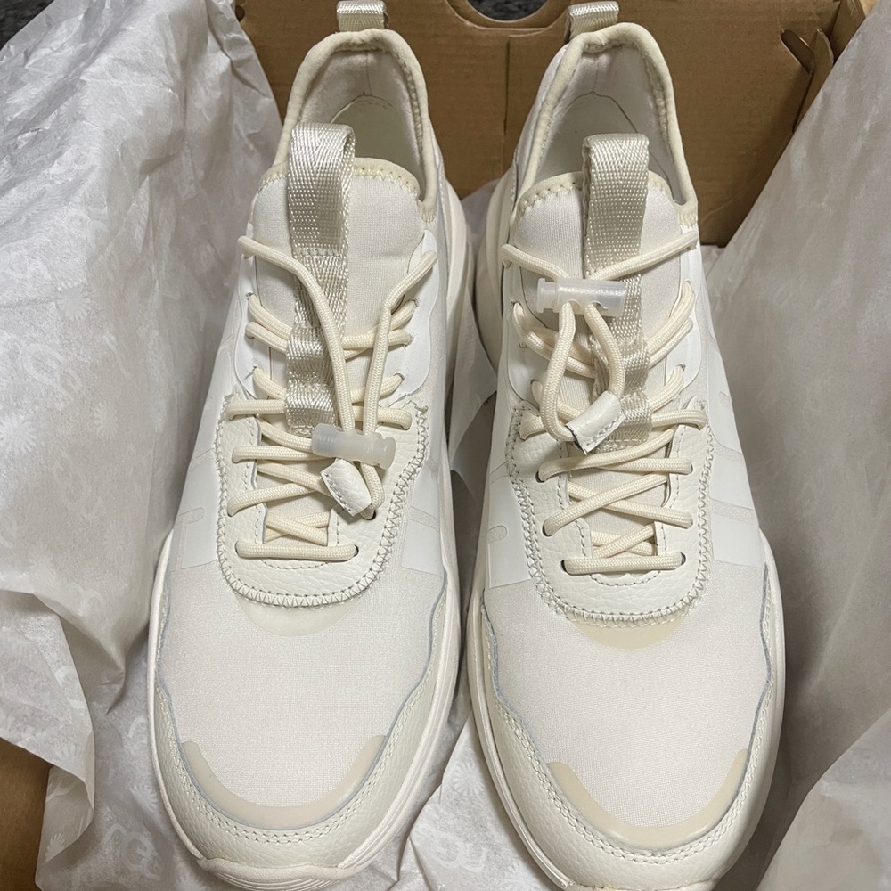 New UGG women’s LA daze sneaker